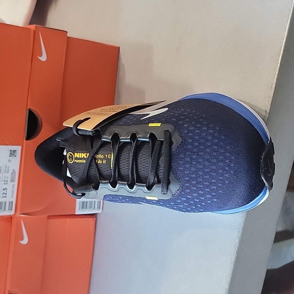 MEN'S NIKE WINFLO 10 RUNNING SHOES - Picture 4 of 7